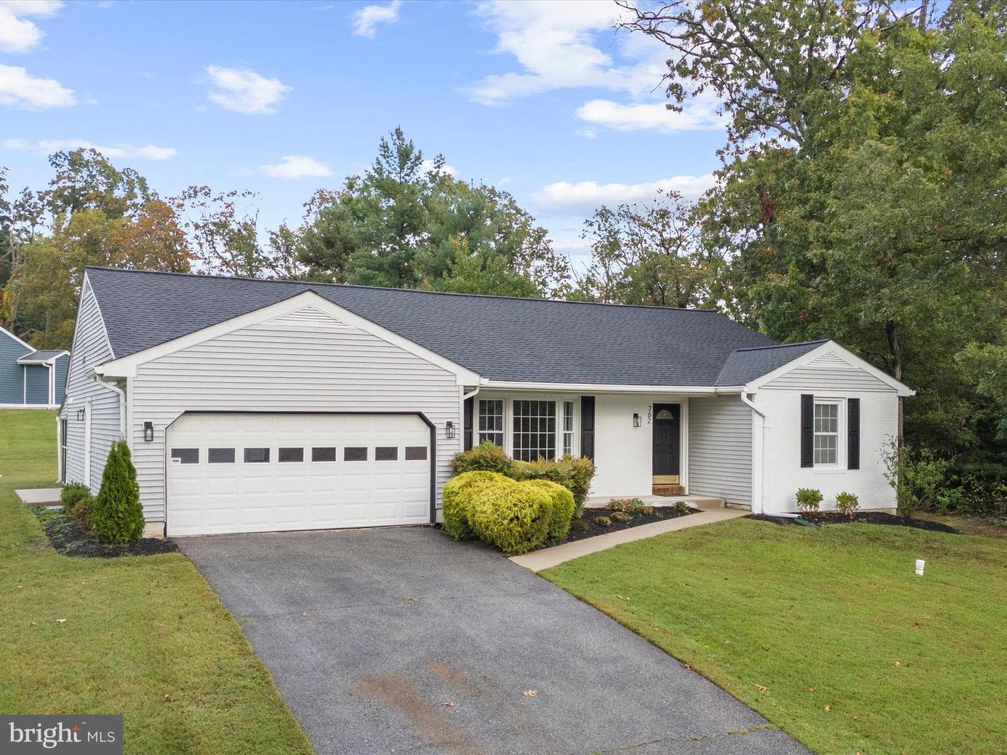 762 Cougar Drive photo 3