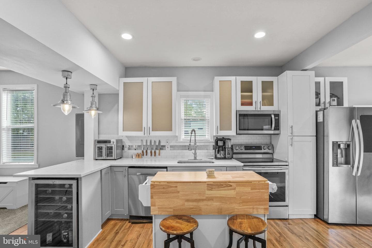 6032 Melbourne Avenue photo 8