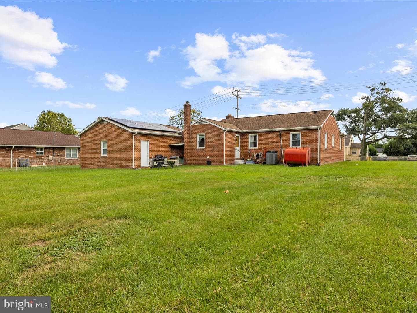 904 Hammonds Lane photo 28