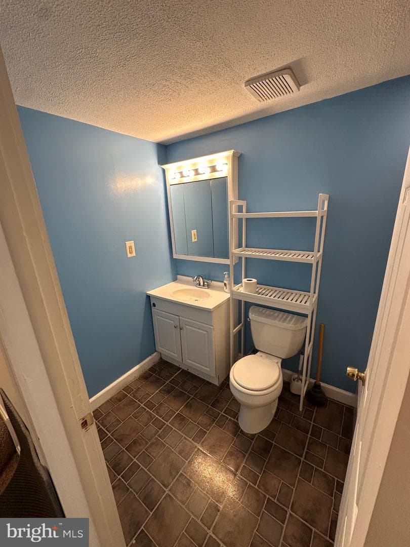 719 Willowby Run photo 12