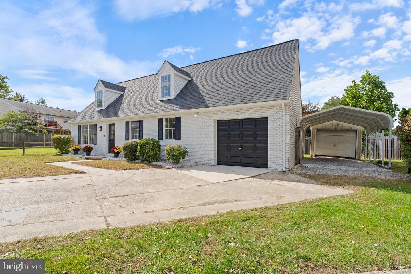 930 Truro Lane photo 3