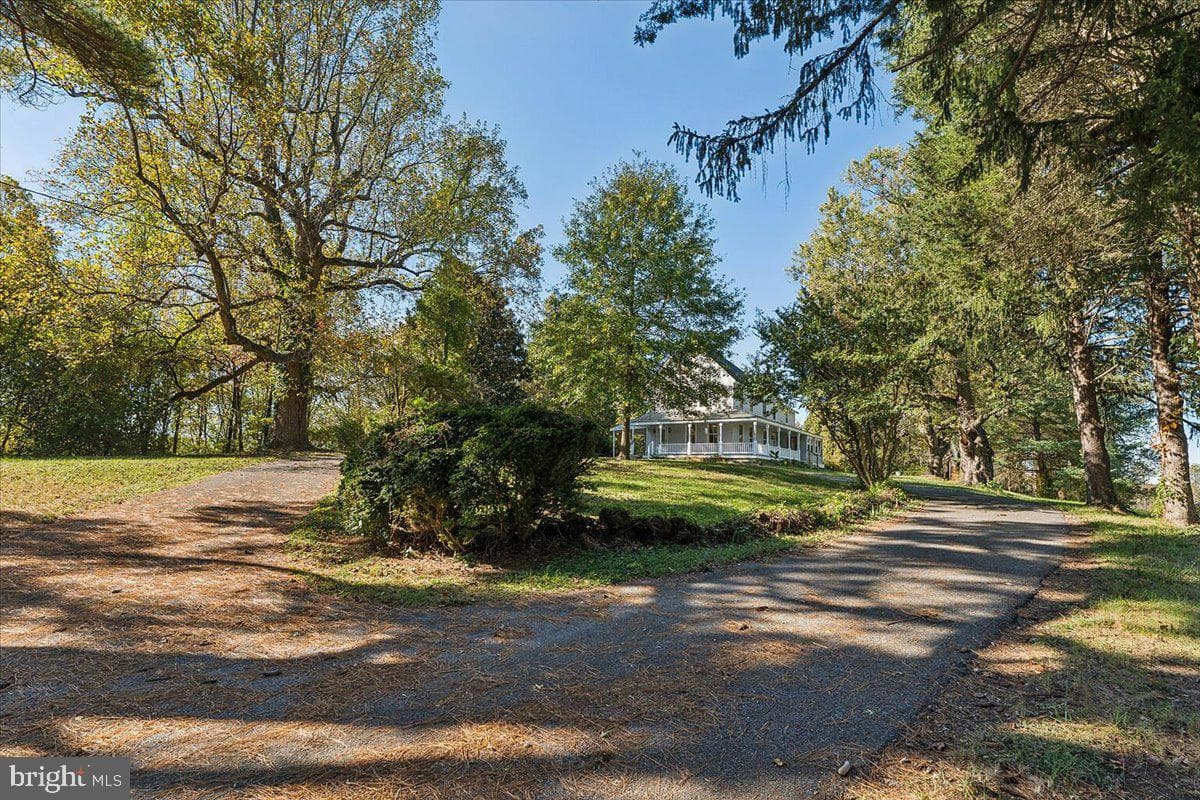 1101 Meredith Lane