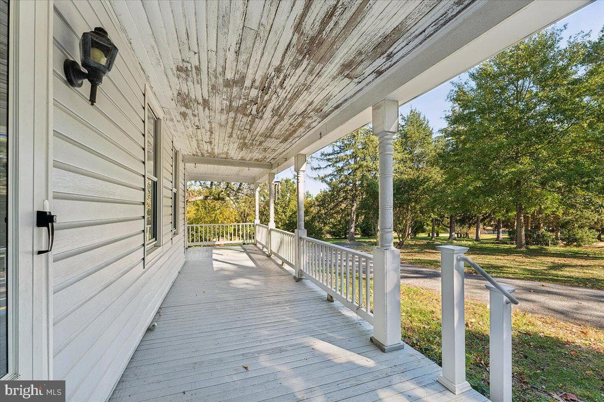 1101 Meredith Lane photo 10
