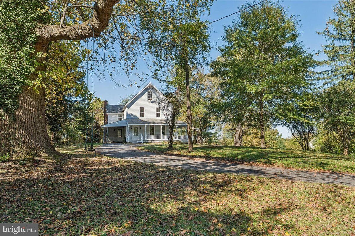 1101 Meredith Lane photo 2
