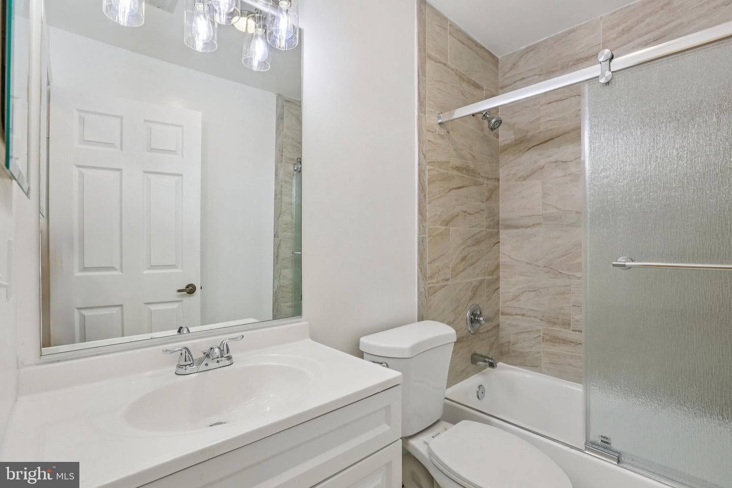 905 Beacon Way photo 13
