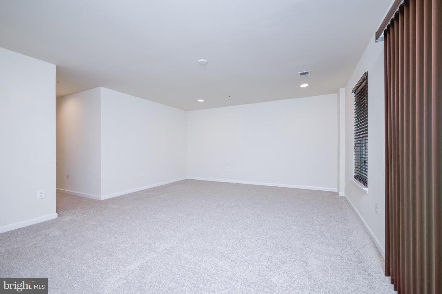 613 Foxwood Drive photo 7