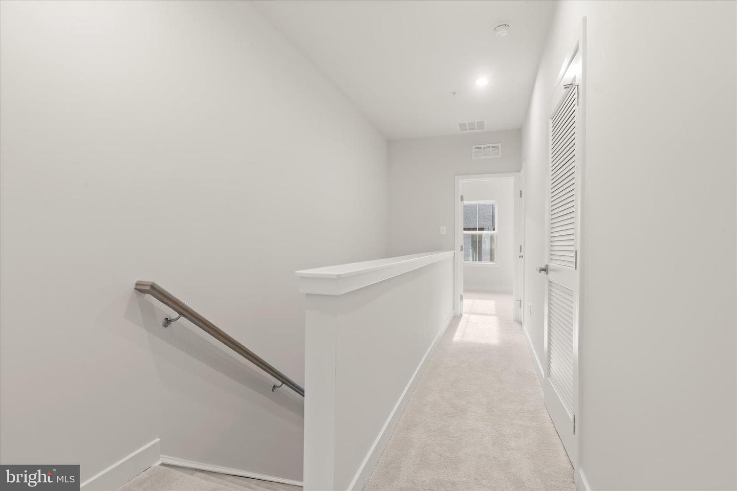 538 Levanna Lane photo 14