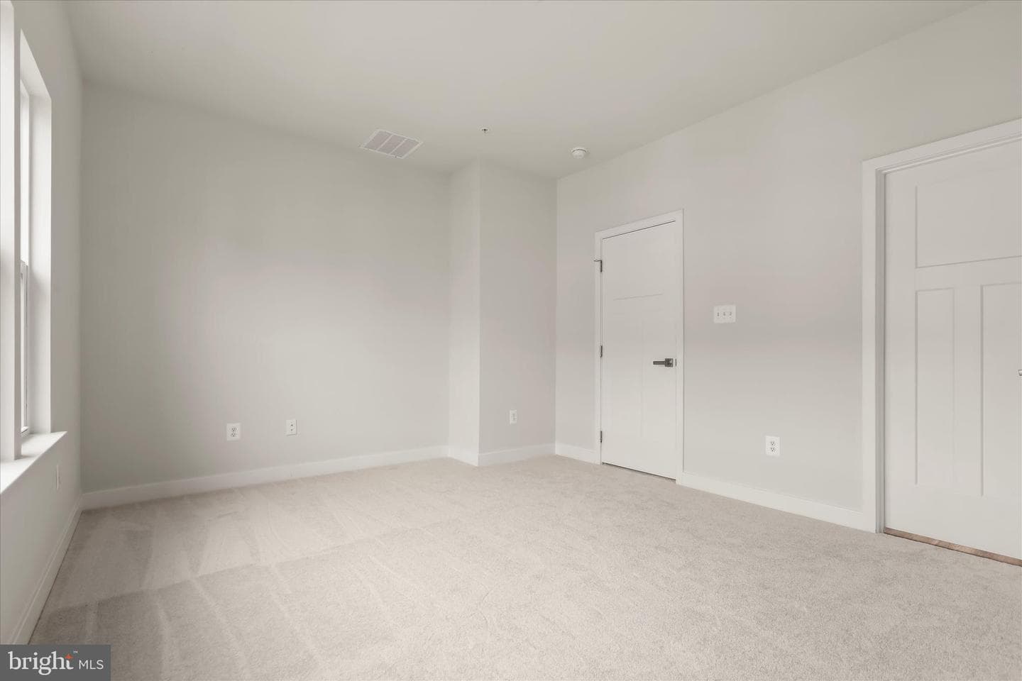 538 Levanna Lane photo 17