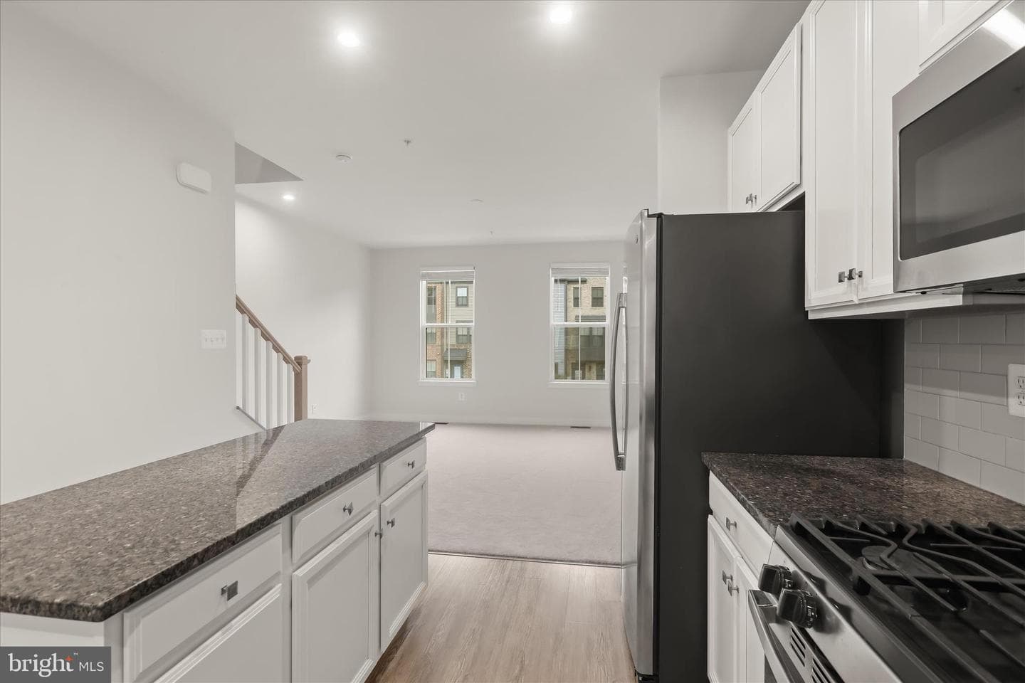538 Levanna Lane photo 8