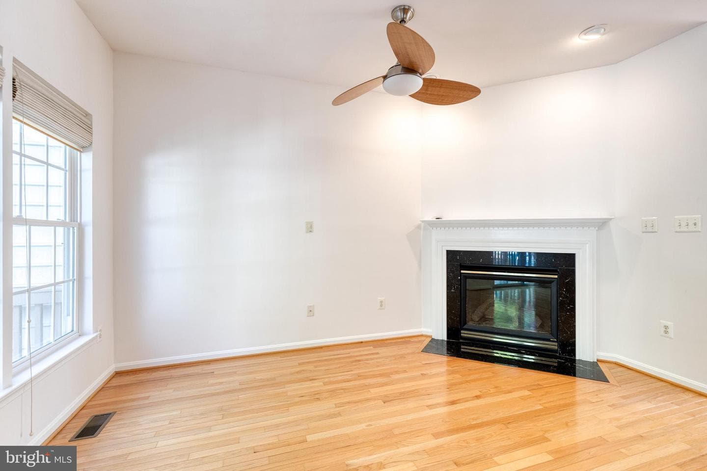1217 Birchleaf Court photo 15