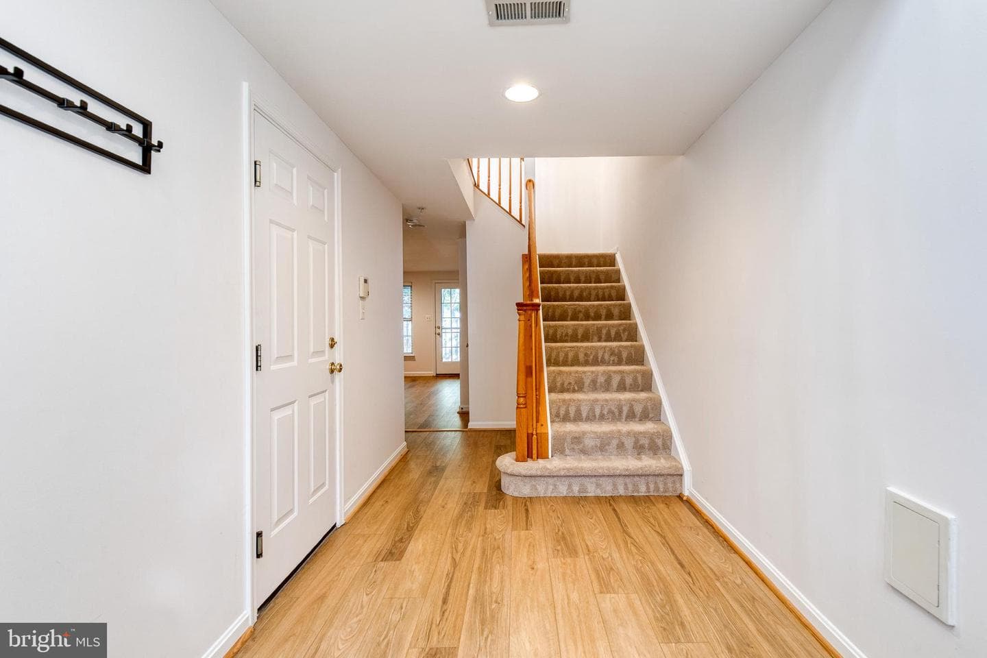 1217 Birchleaf Court photo 3