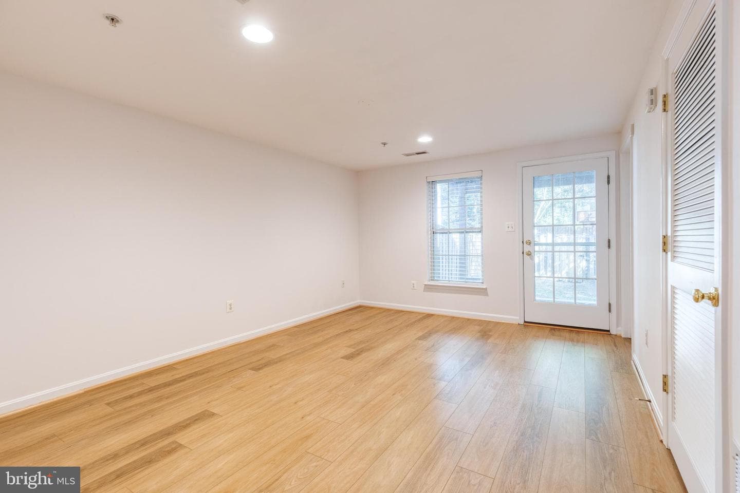 1217 Birchleaf Court photo 4