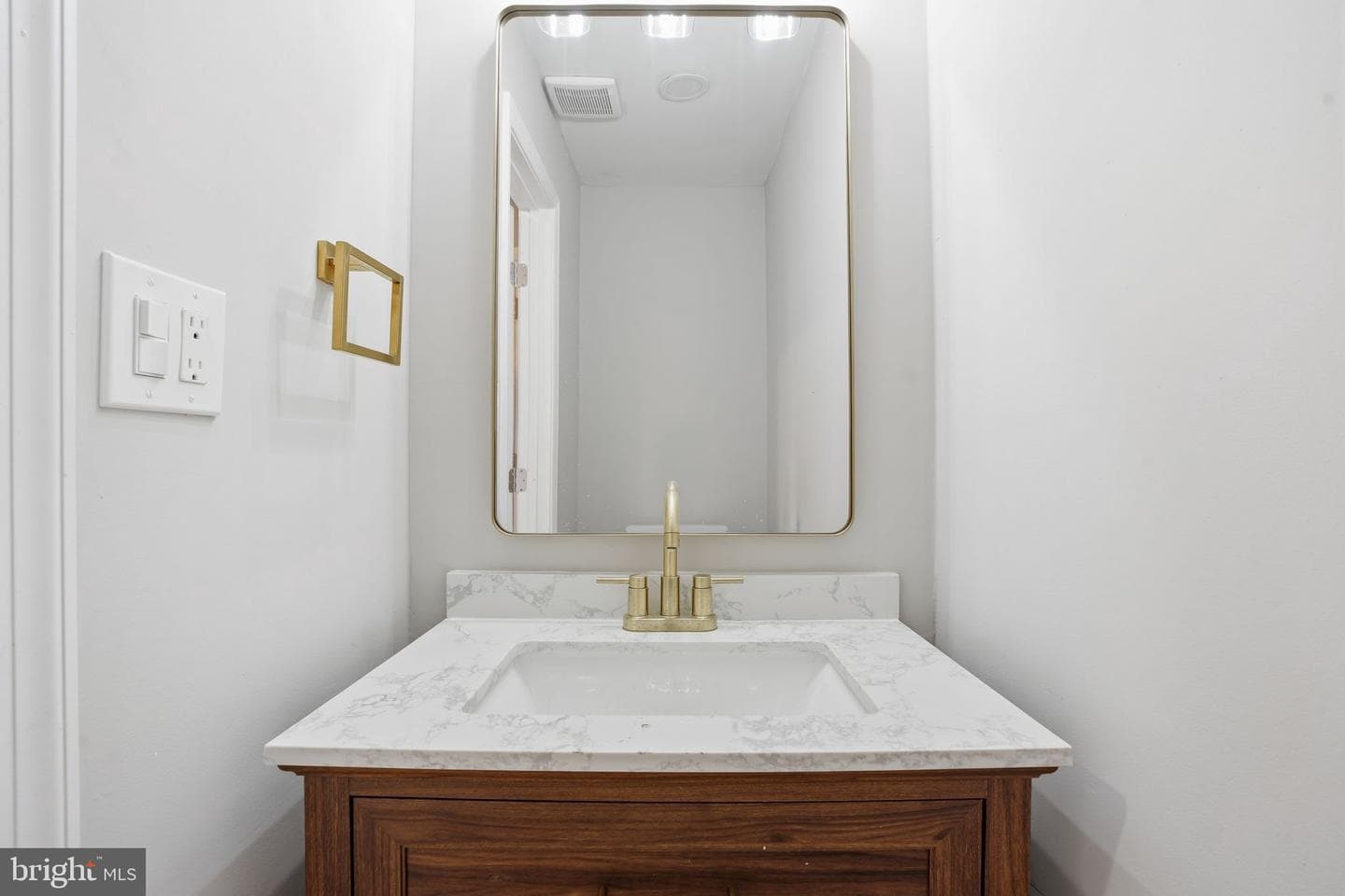 508 Harbor Drive photo 12