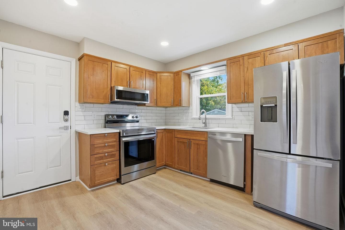 508 Harbor Drive photo 8