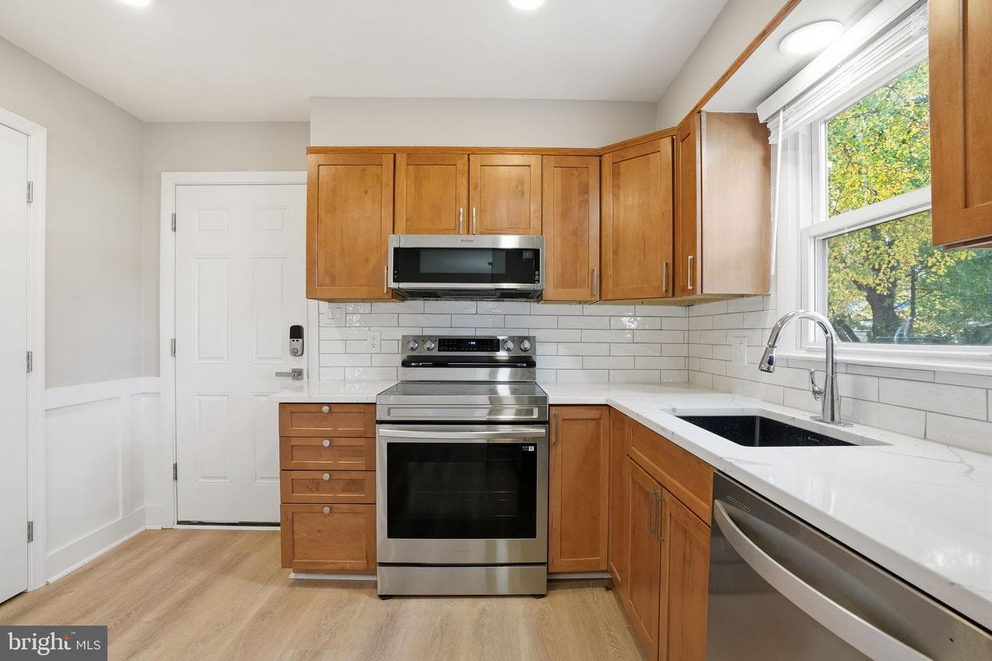 508 Harbor Drive photo 9