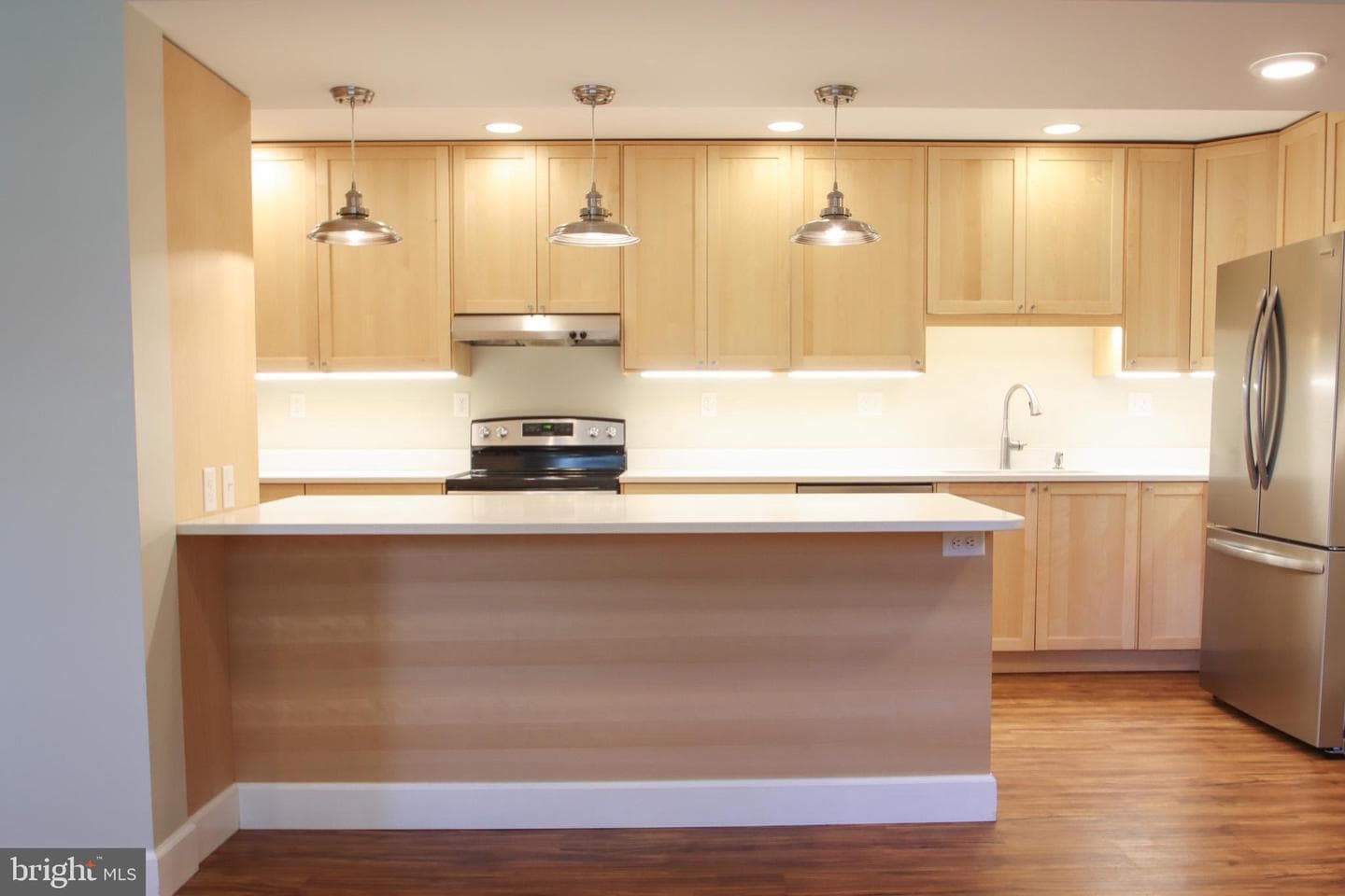 311 Sharon Drive photo 10