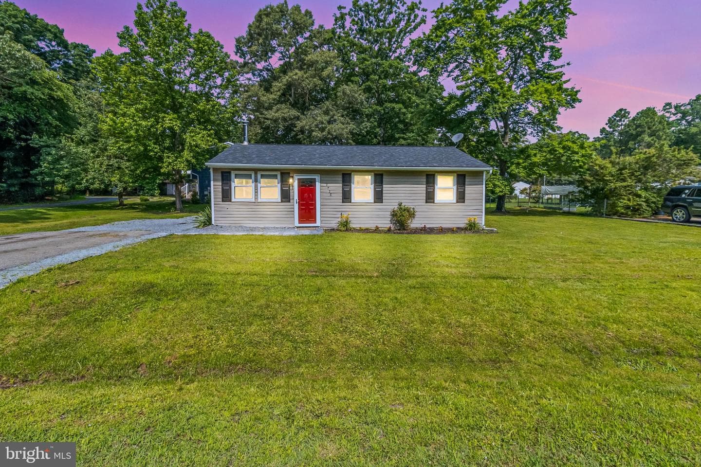 4738 Washington Avenue photo 2