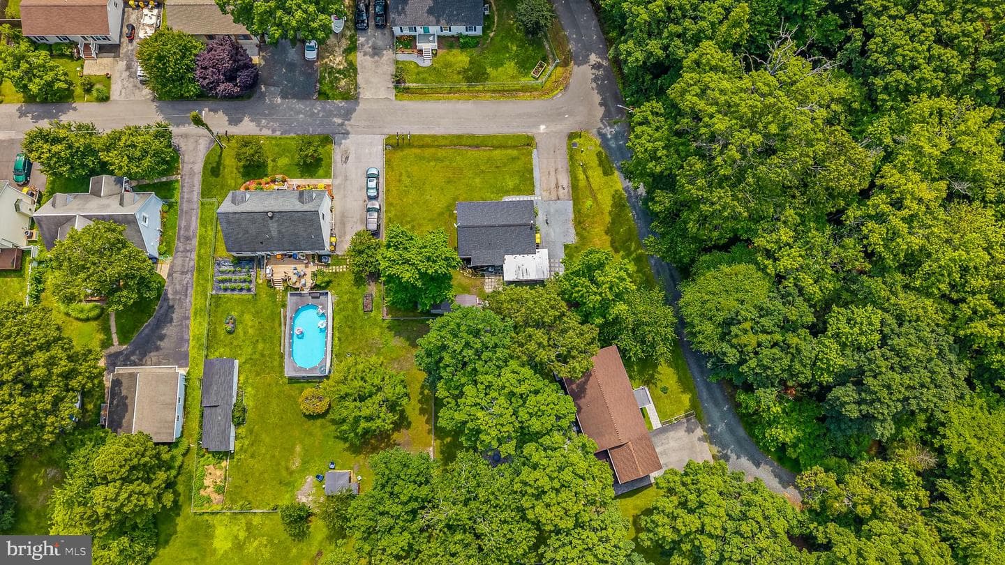 4738 Washington Avenue photo 21
