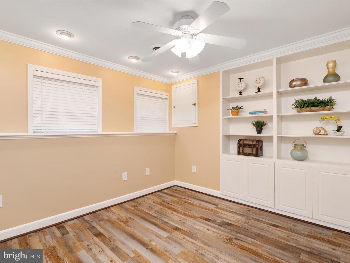 2604 Streamview Drive photo 30