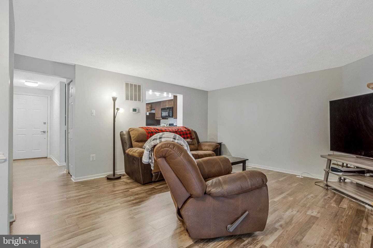 2564 Log Mill Court photo 8