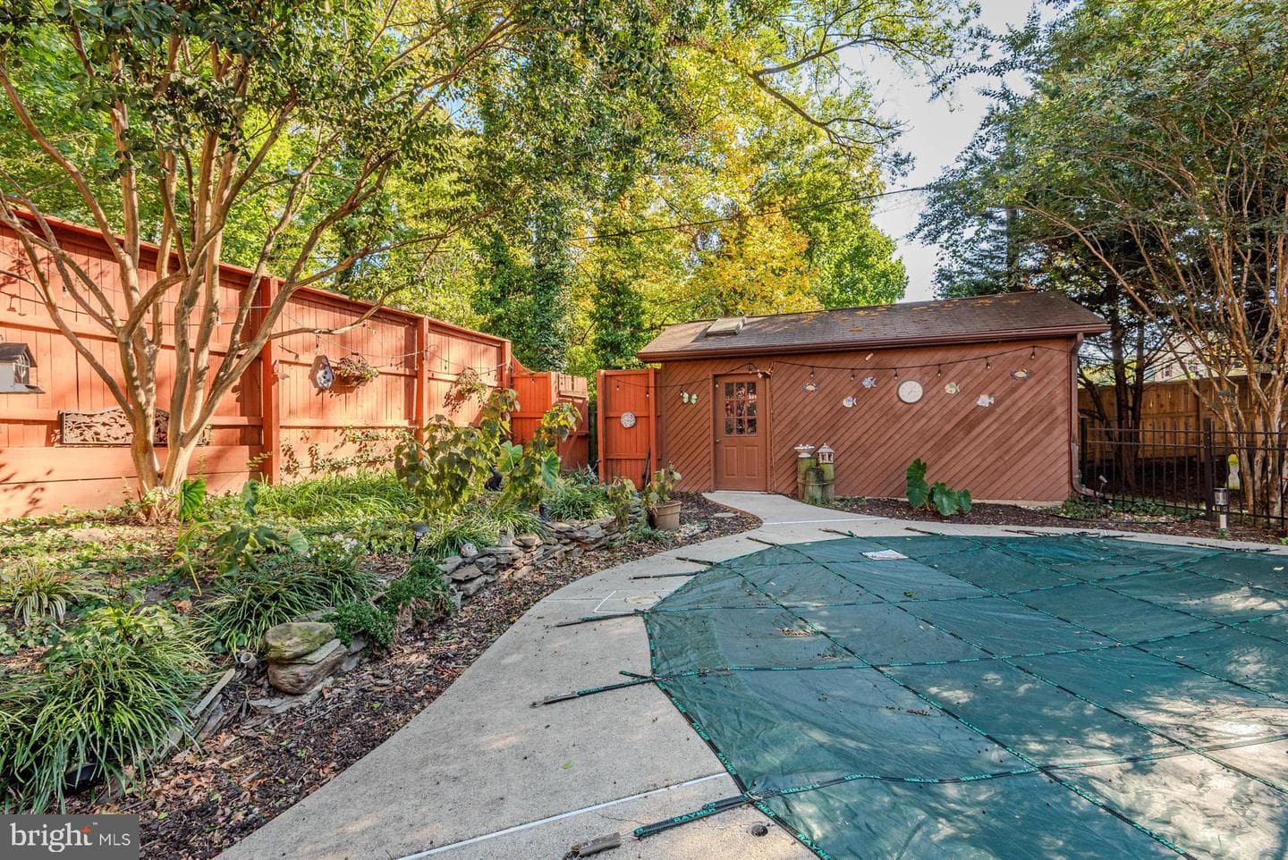 443 W Maple Road photo 46