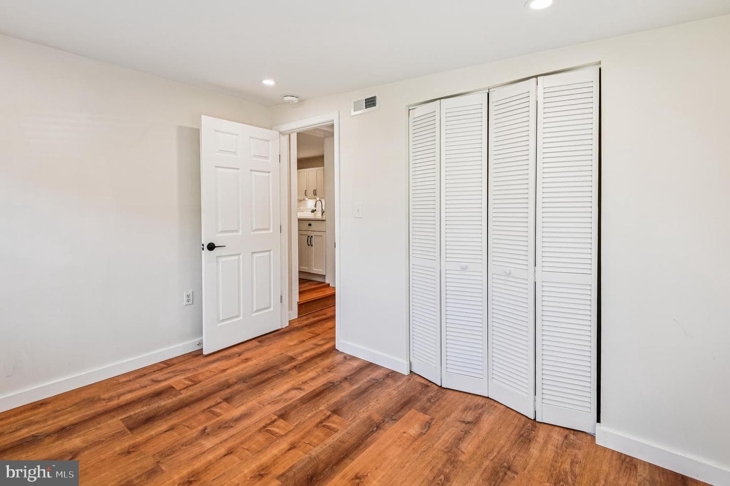 415 Londontown Road photo 24