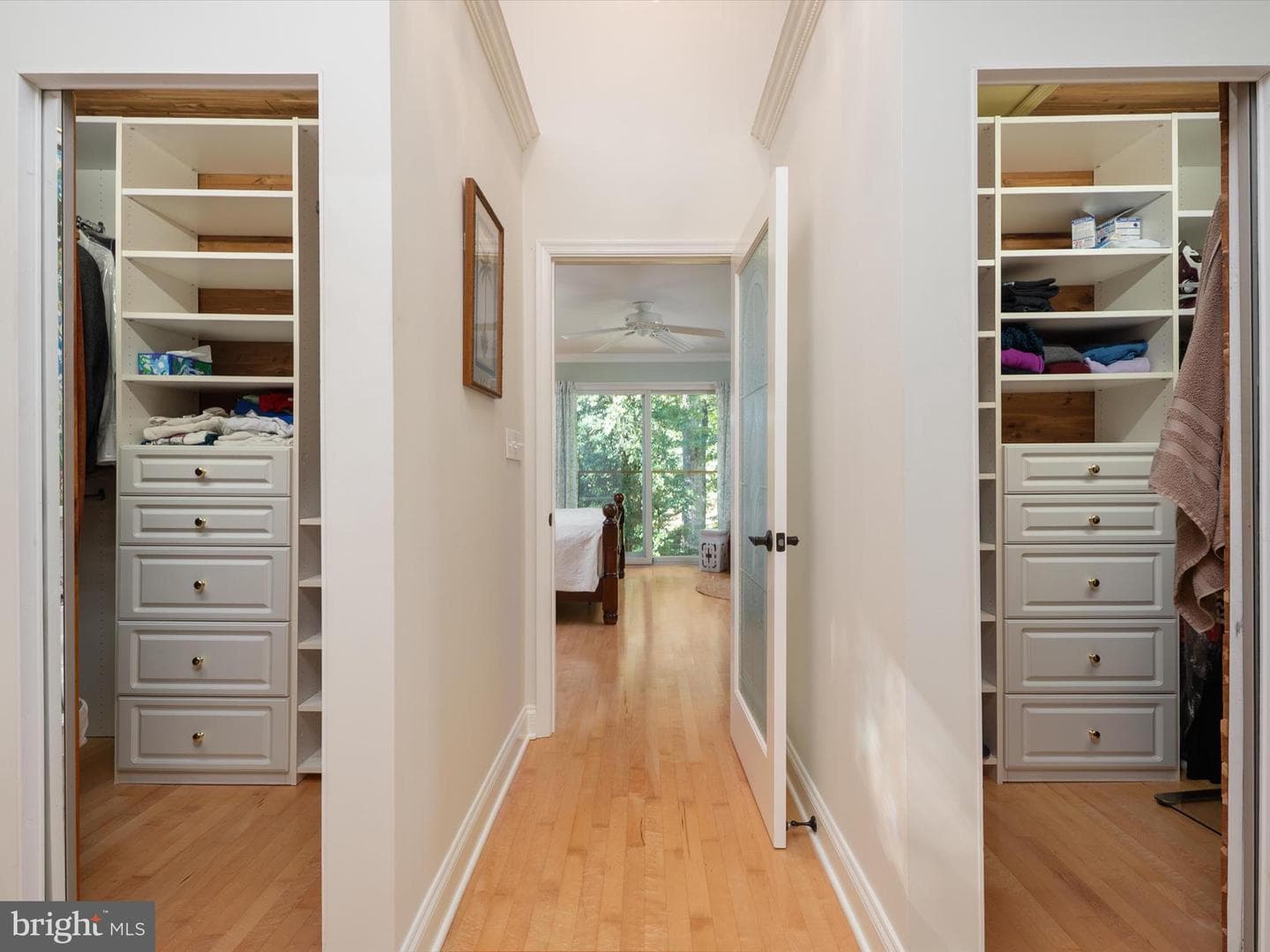 1676 Saint Albans Square photo 26