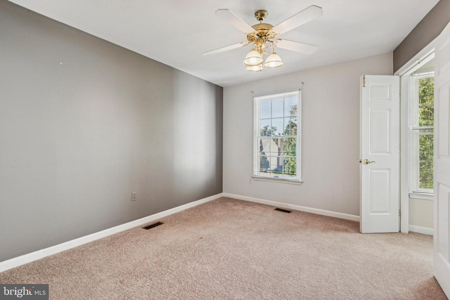 410 Fox Hollow Lane photo 19
