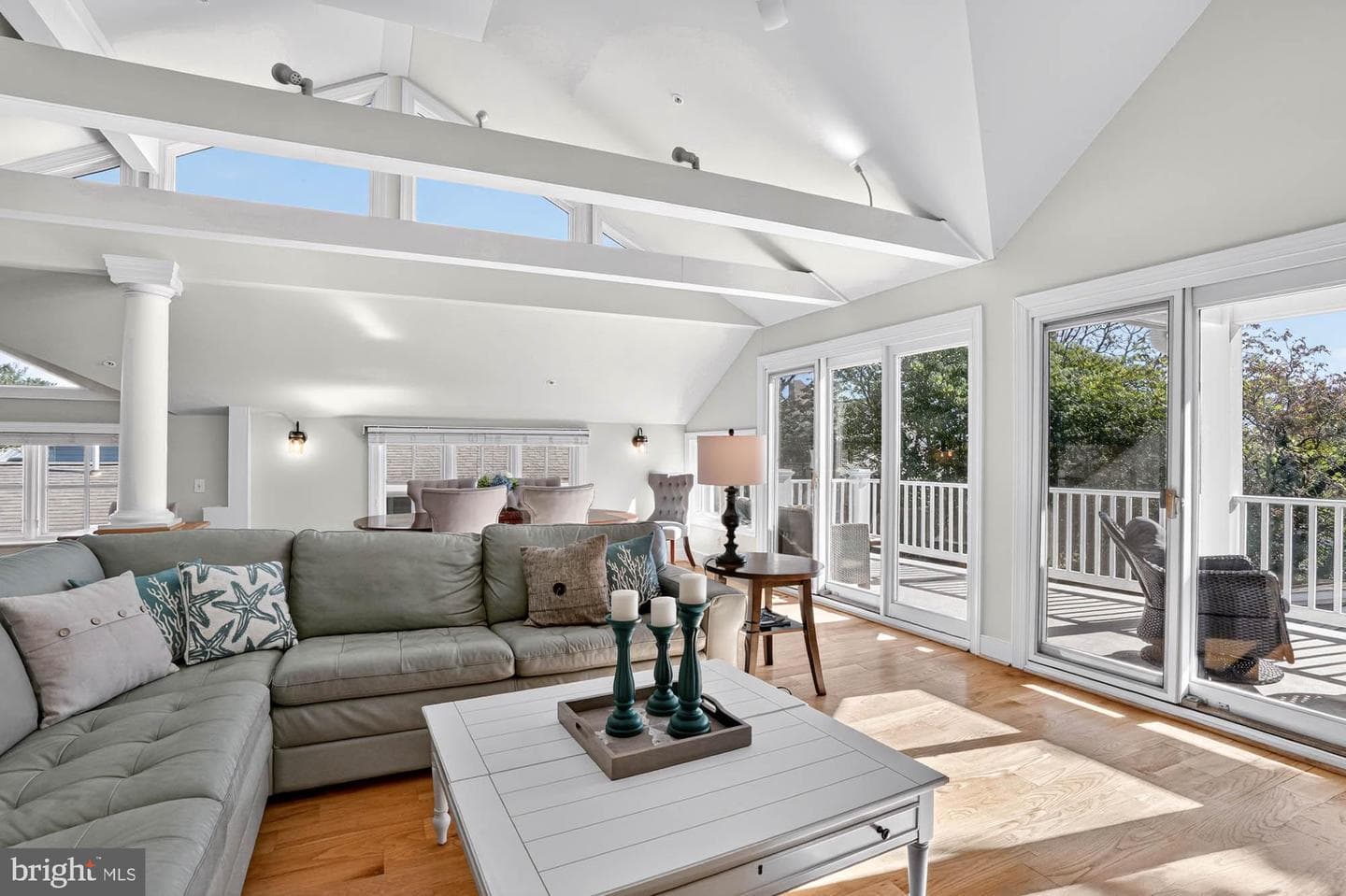 215 Chester Avenue photo 38