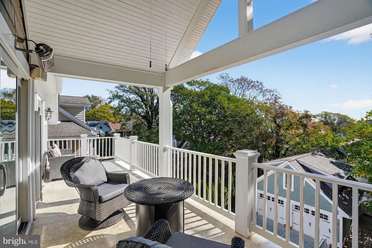 215 Chester Avenue photo 42