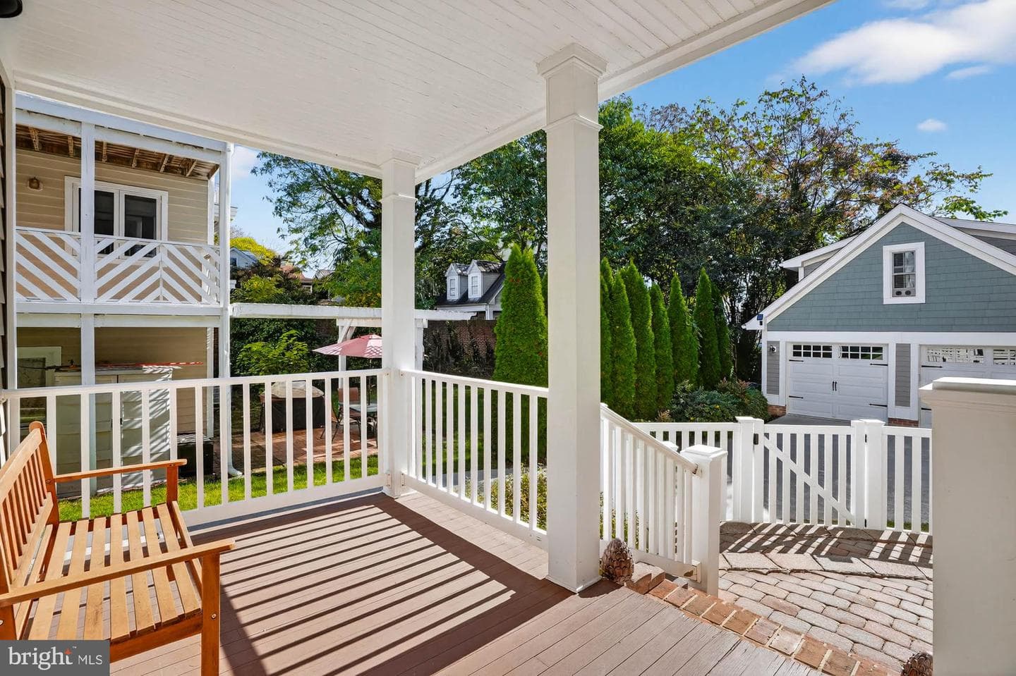 215 Chester Avenue photo 45