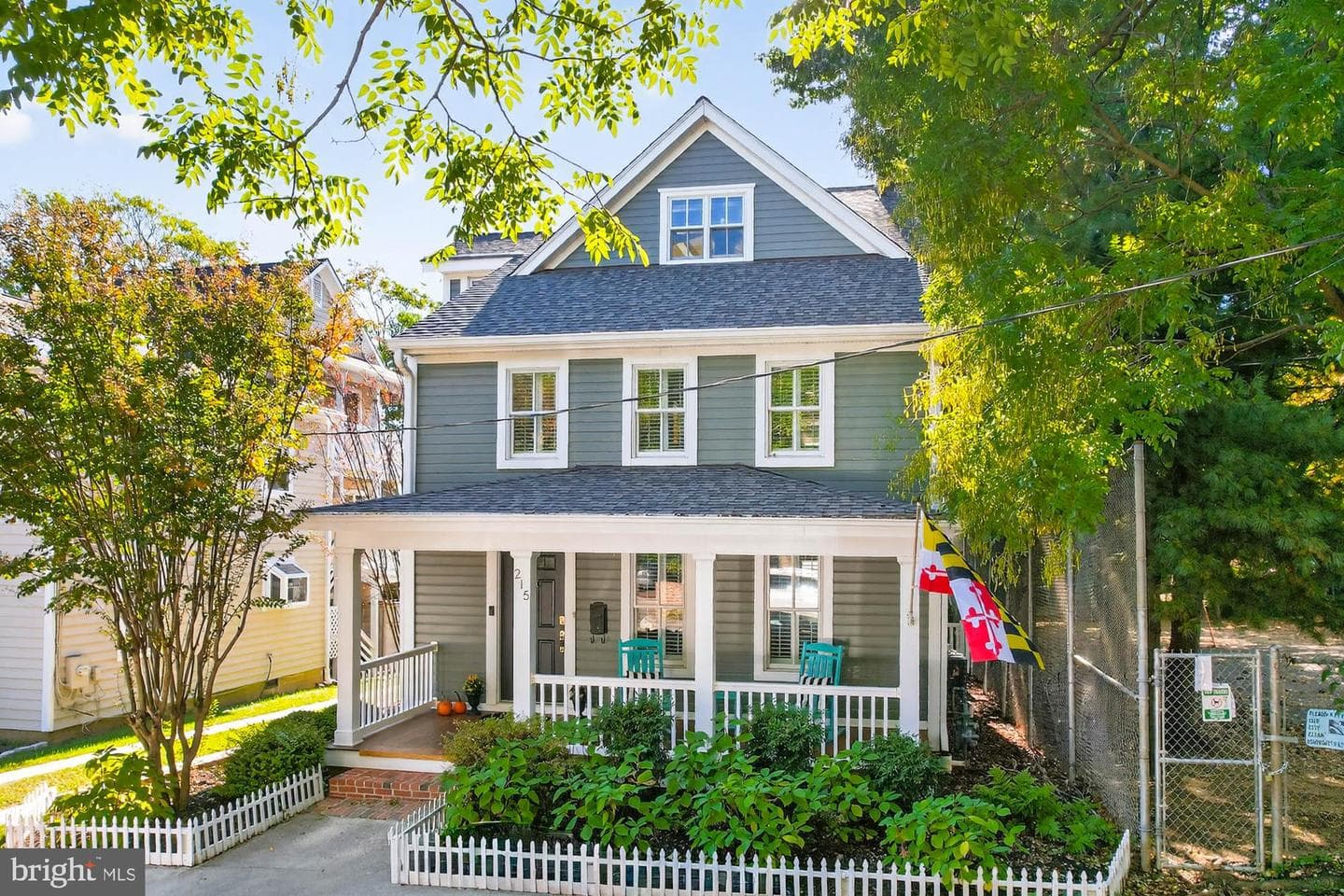 215 Chester Avenue photo 5