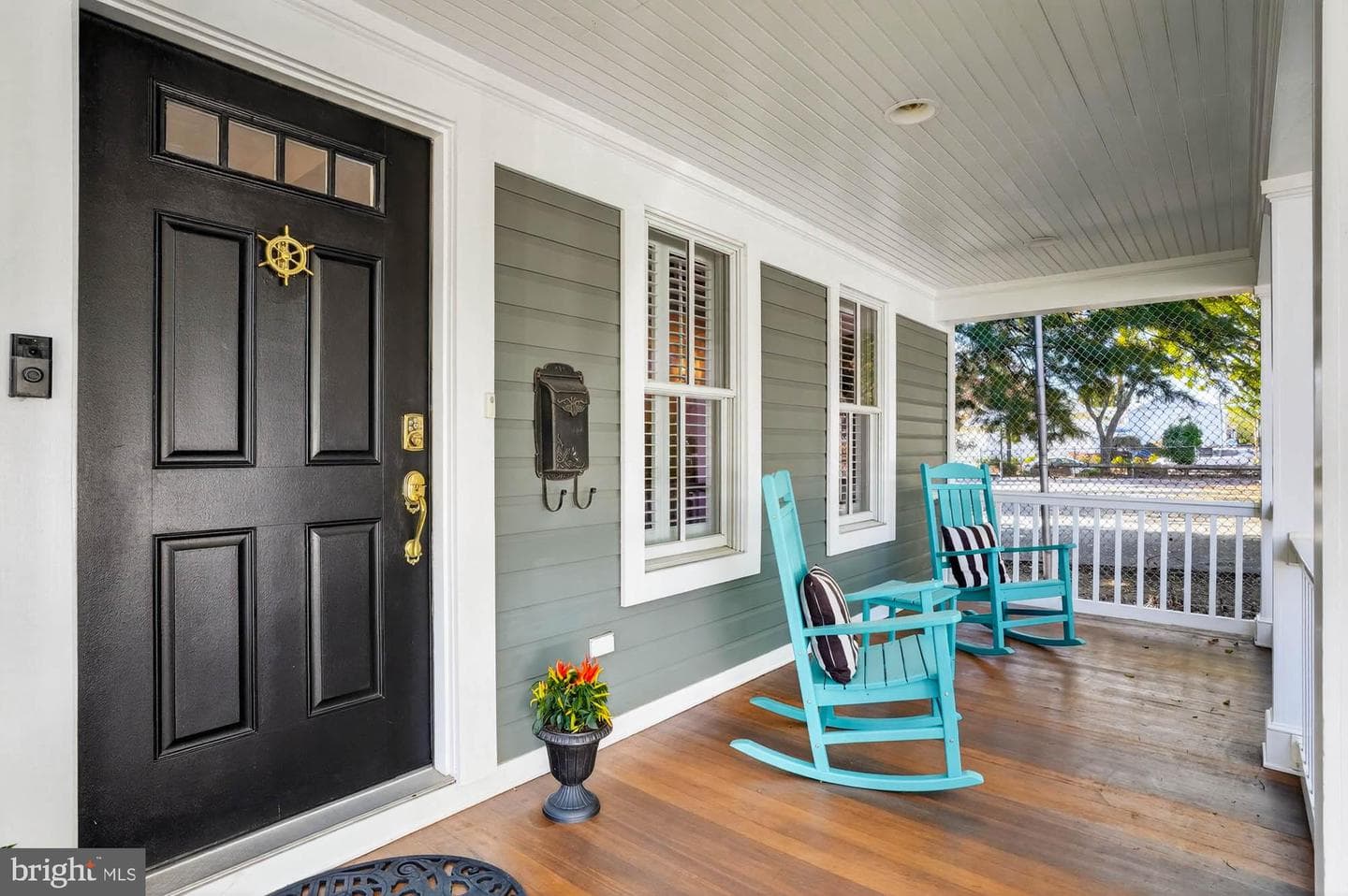 215 Chester Avenue photo 8
