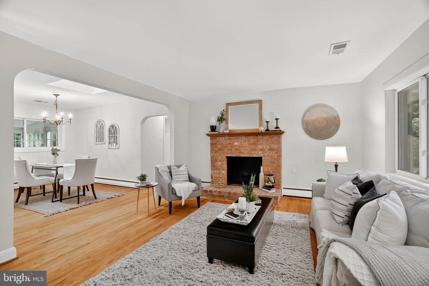 105 Giddings Avenue photo 12