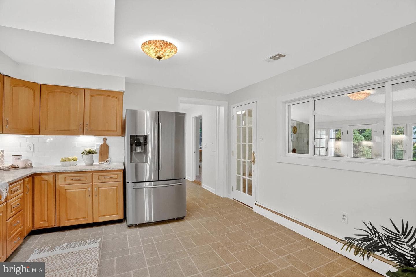 105 Giddings Avenue photo 17