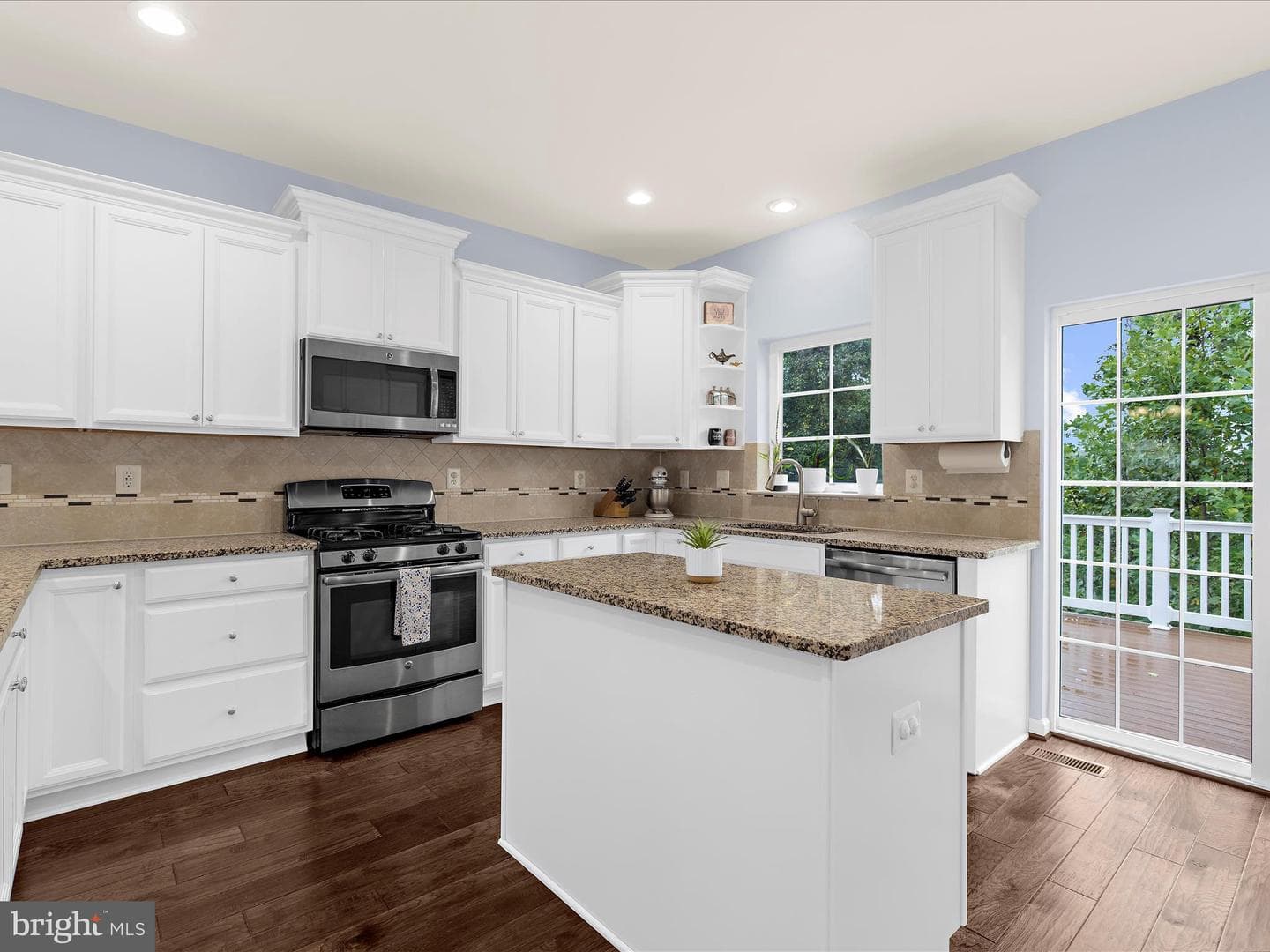 1008 Red Clover Road photo 9