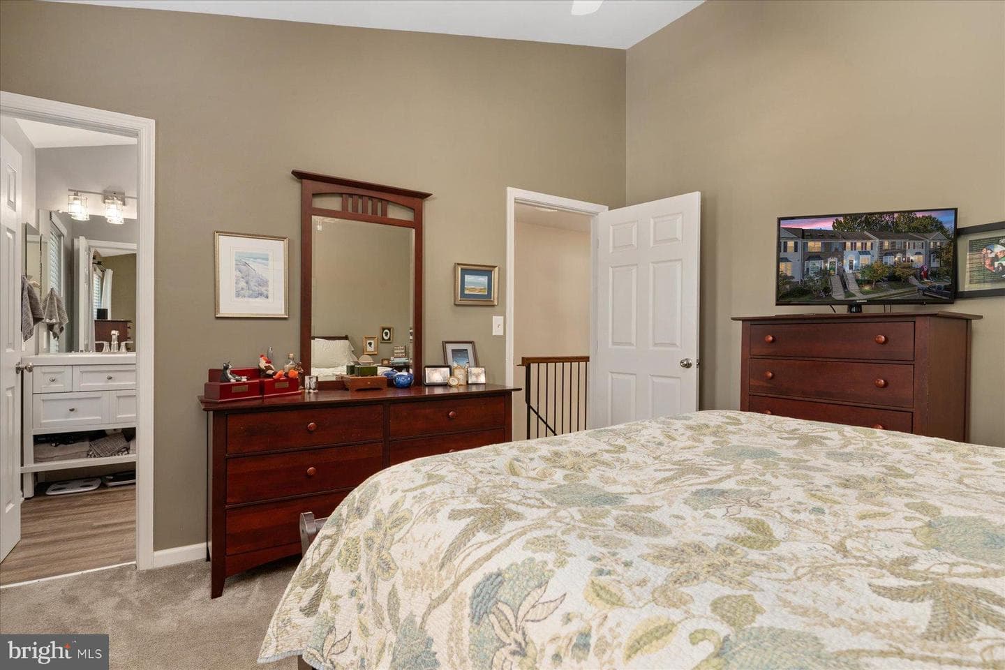 1260 Needham Court photo 24