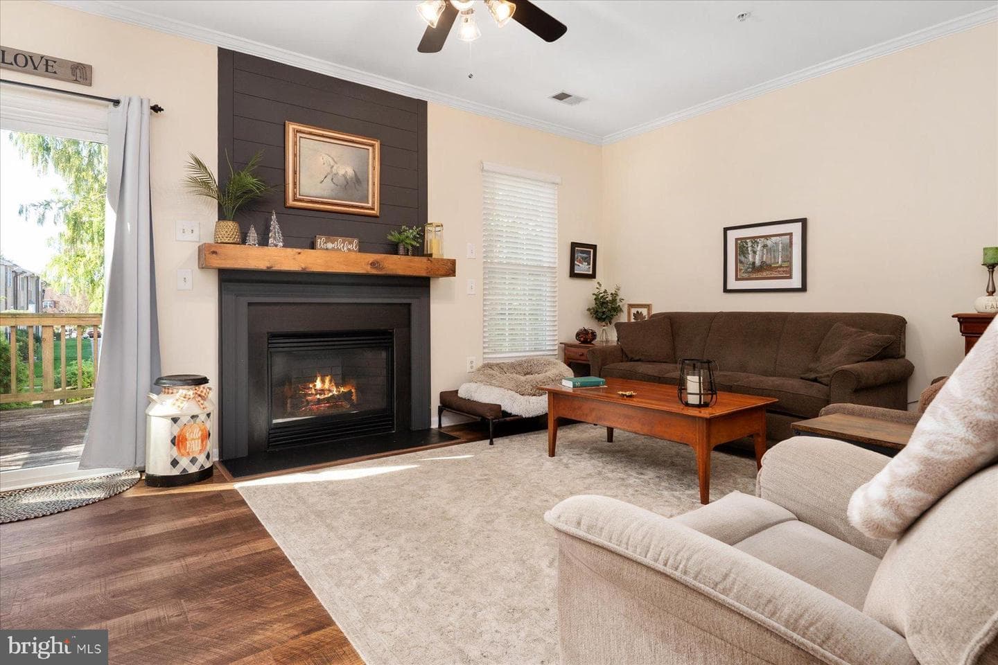 1260 Needham Court photo 4