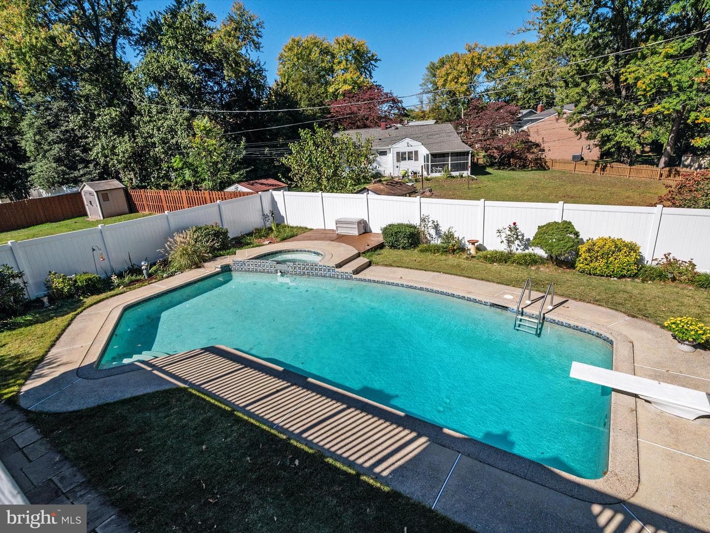454 Nolheight Road photo 36