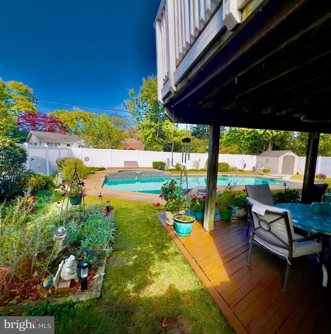 454 Nolheight Road photo 38