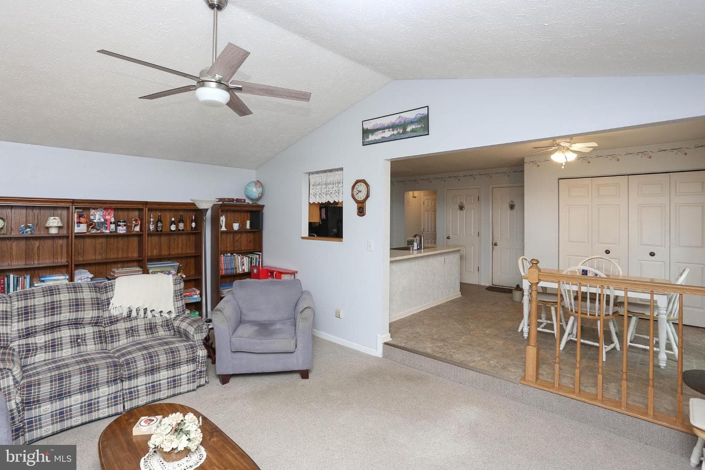 758 Sunnyfield Lane photo 14