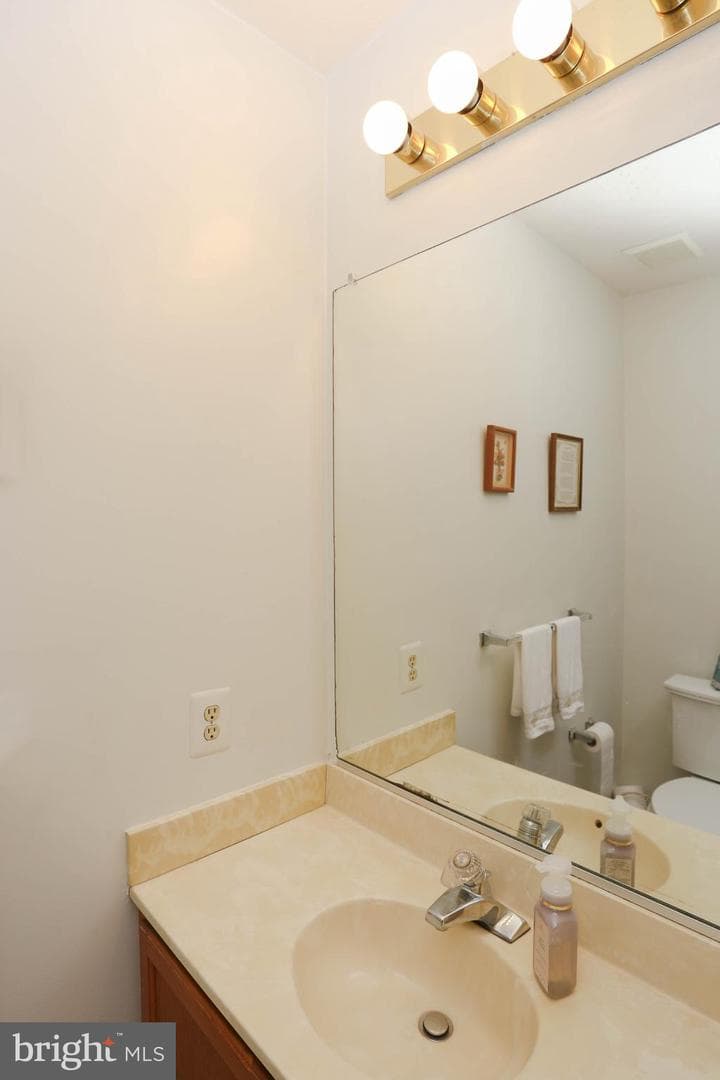 758 Sunnyfield Lane photo 15