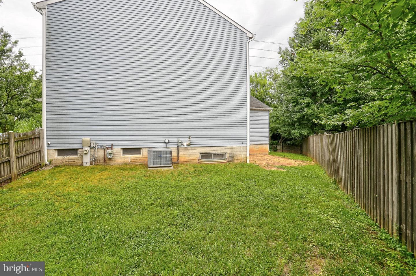 758 Sunnyfield Lane photo 33