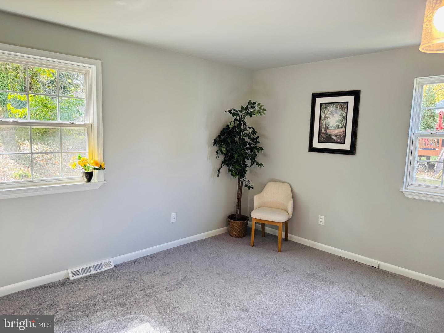 1031 Lake Claire Drive photo 16