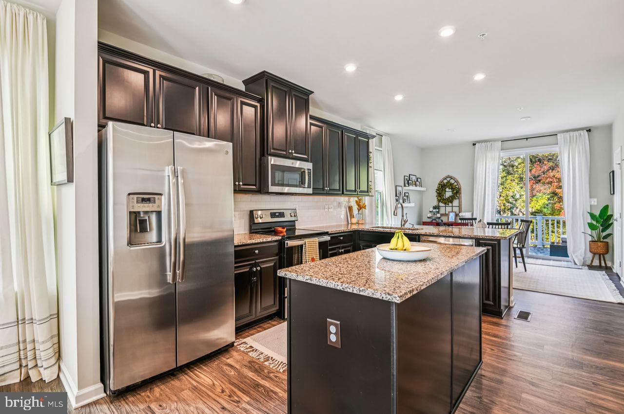 158 Rebecca Hammond Court photo 6