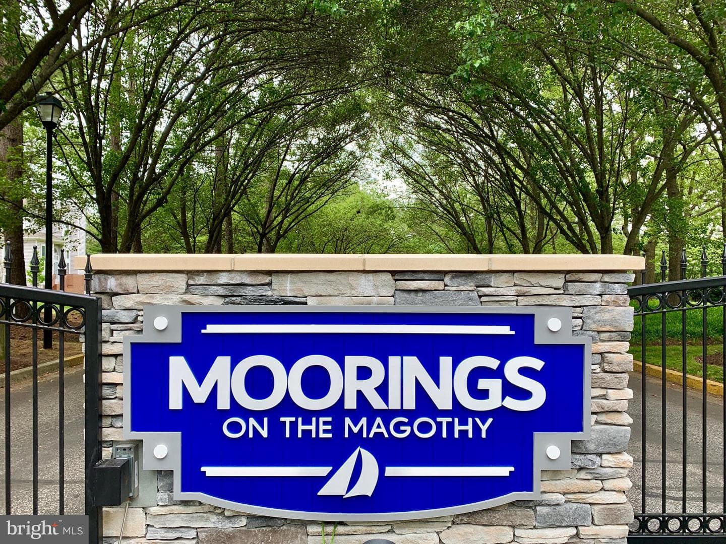 522 Moorings Circle photo 4