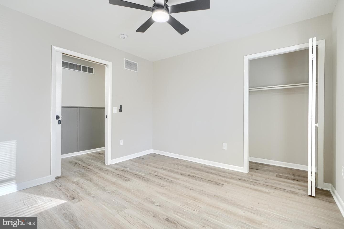 301 Newfield Road photo 24