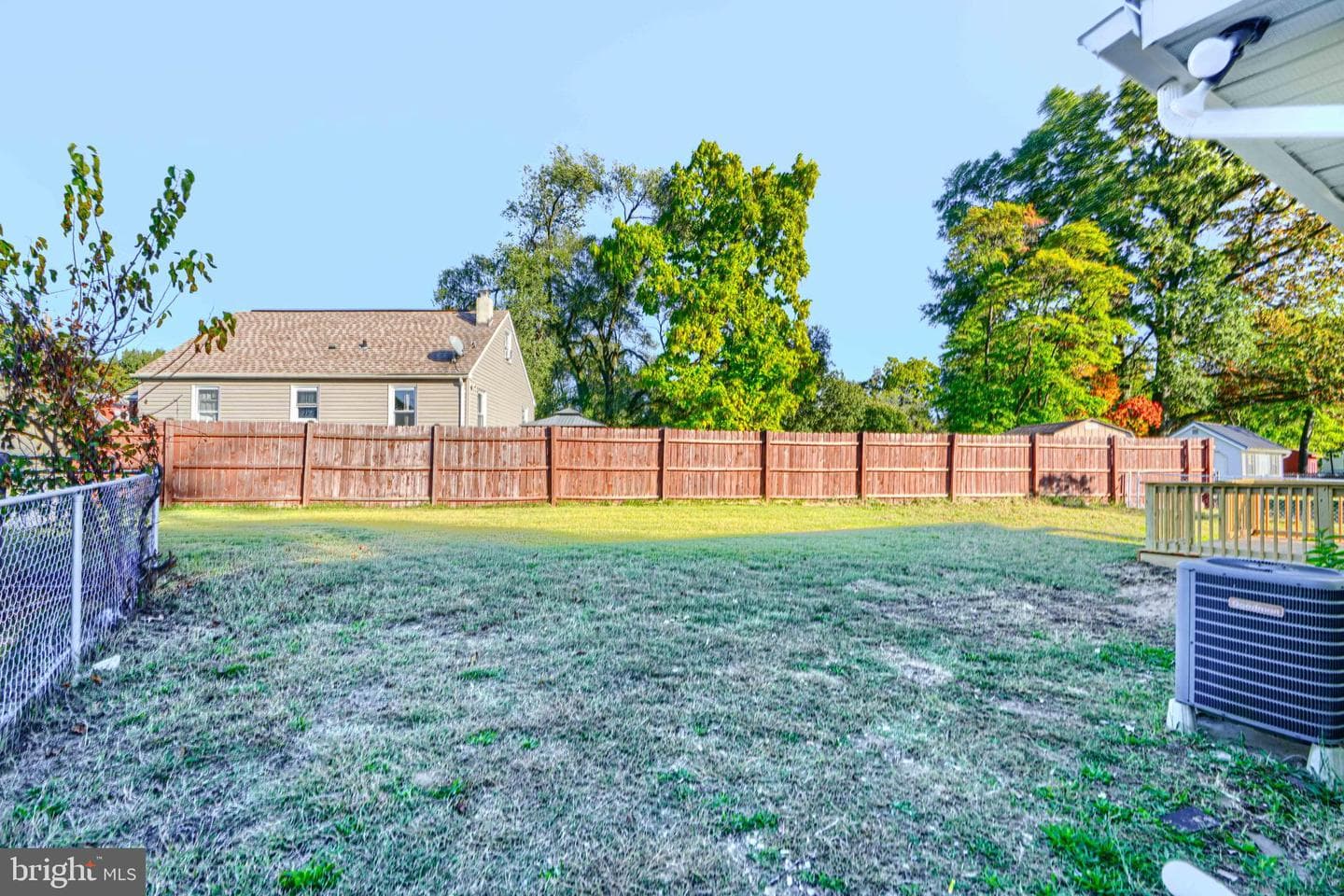 301 Newfield Road photo 27