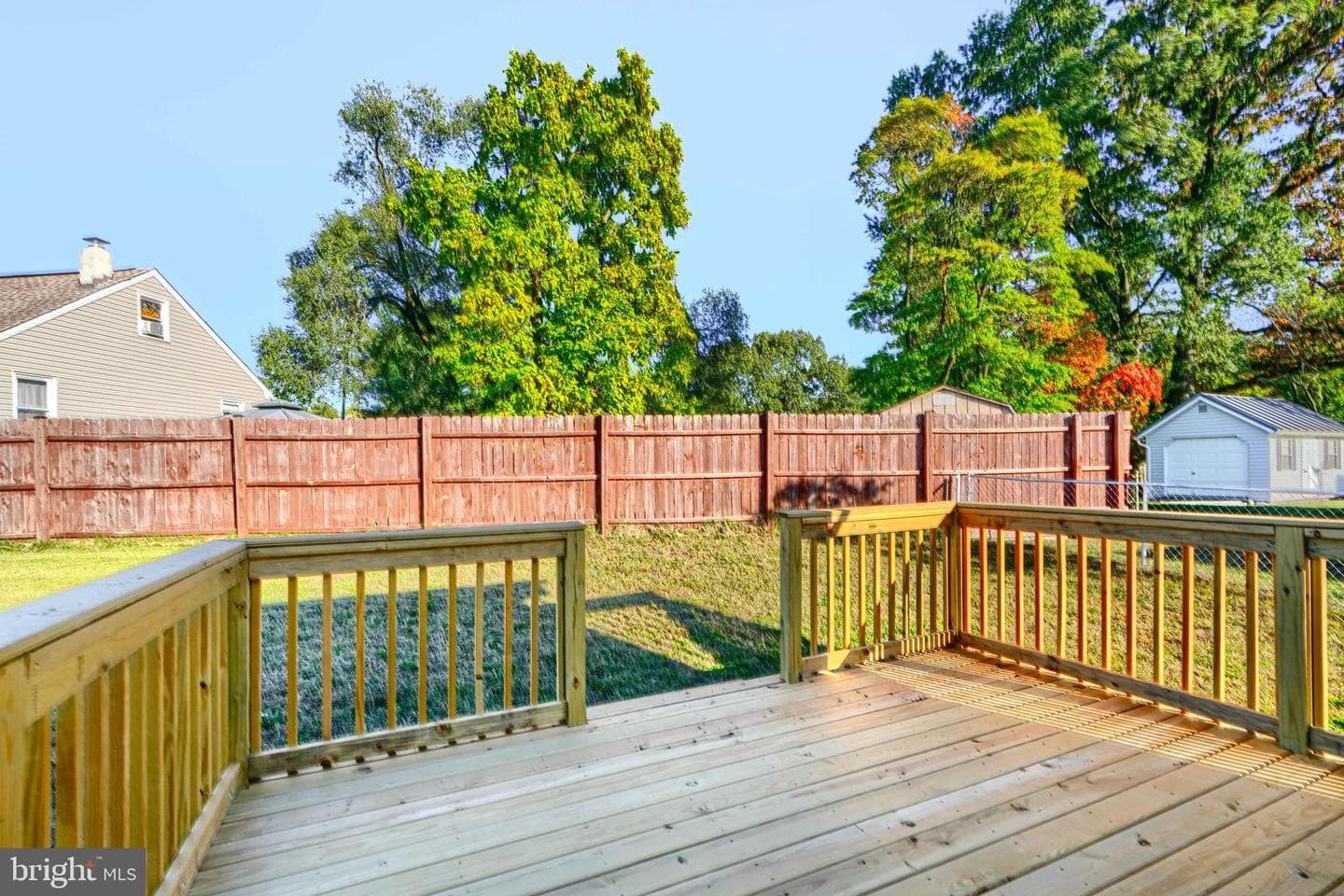 301 Newfield Road photo 28