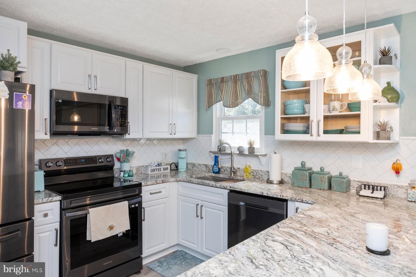 7954 Cobbler Lane photo 7